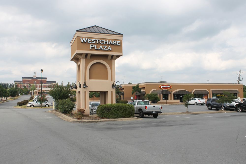 Westchase Plaza: 301 N Shackleford Rd, Little Rock, AR 72211